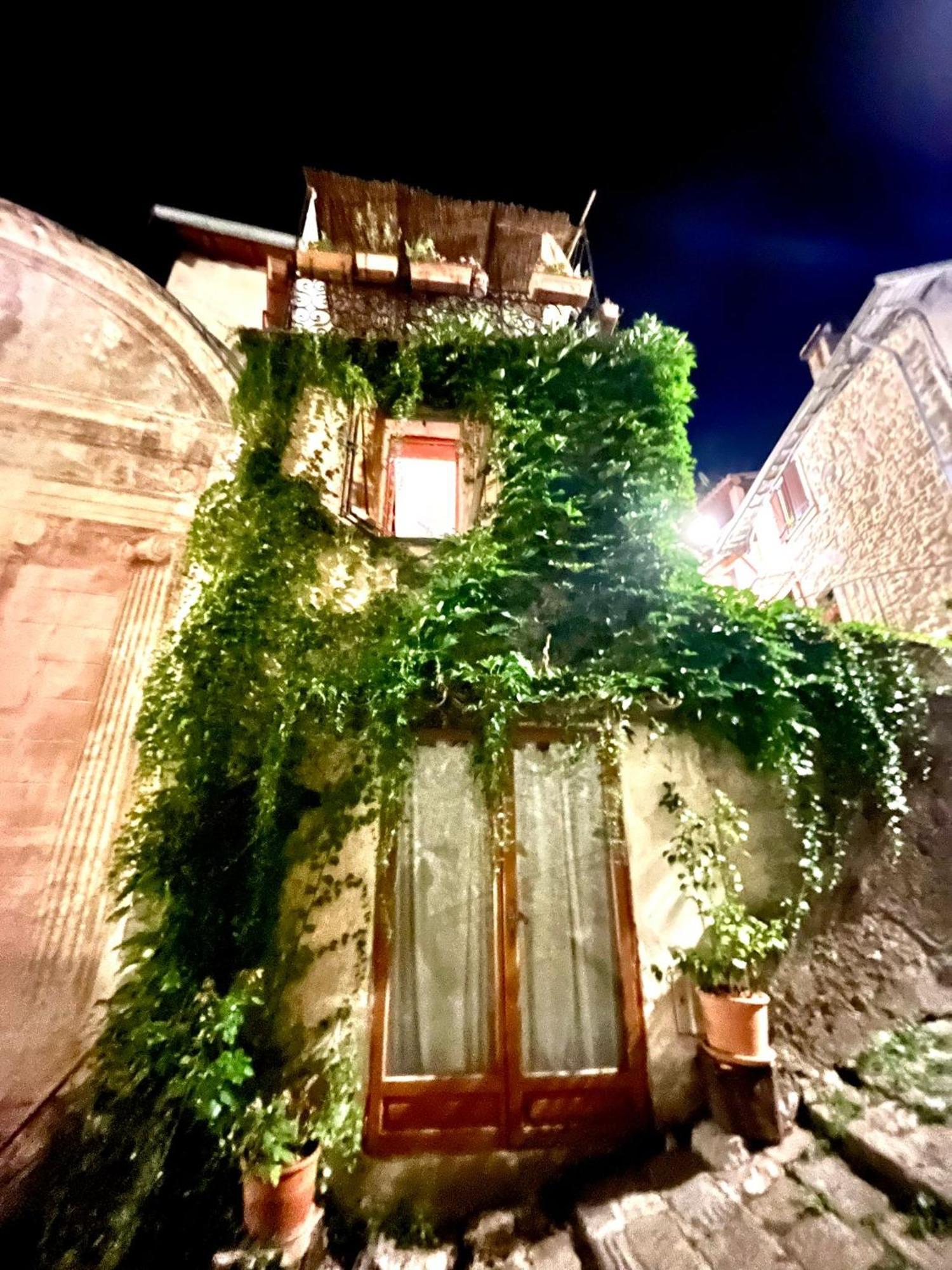 Gite Des Remparts Luceram Екстер'єр фото